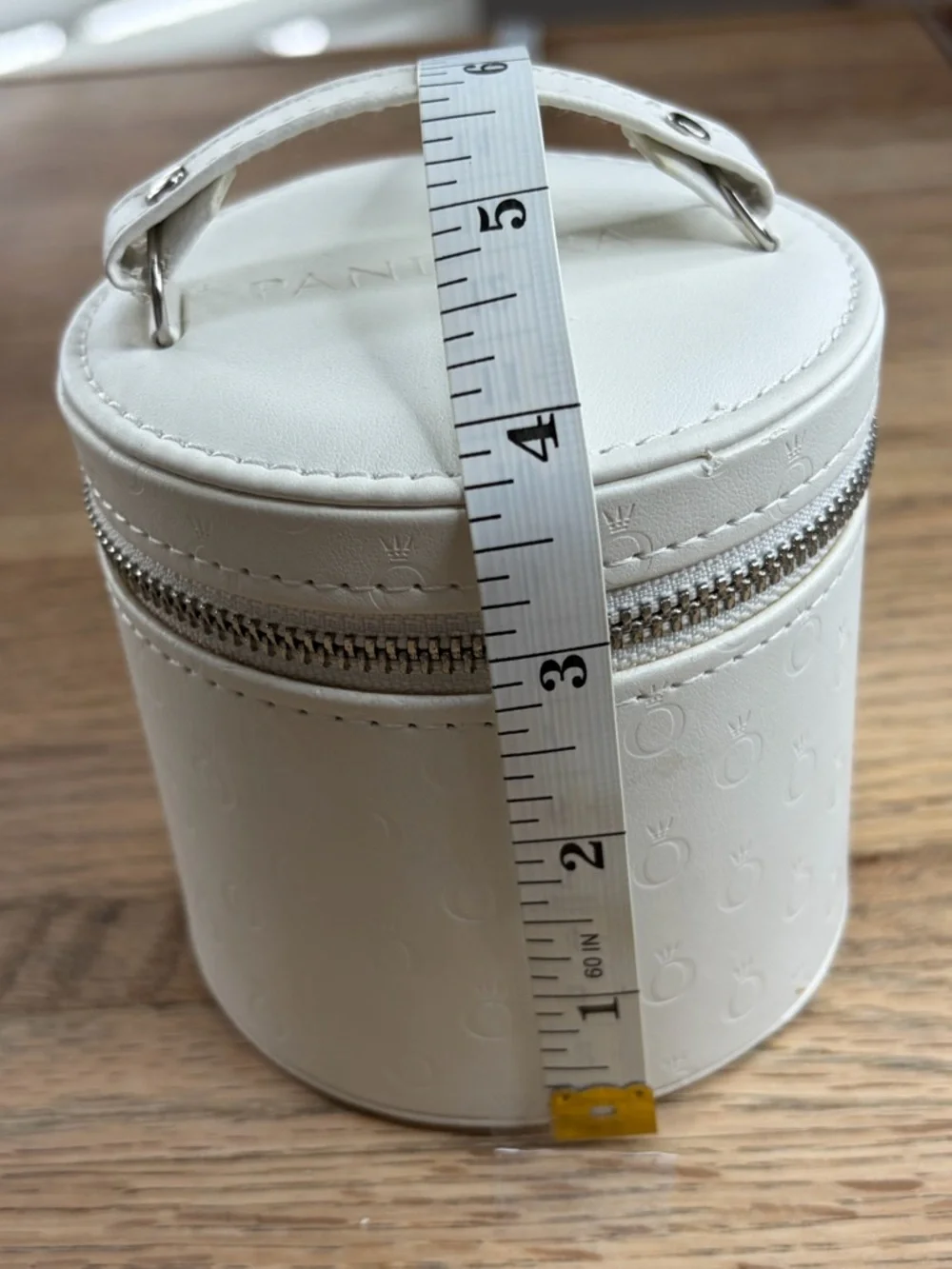 Pandora Cream Round Travel Jewelry Case - Picture 3 of 9